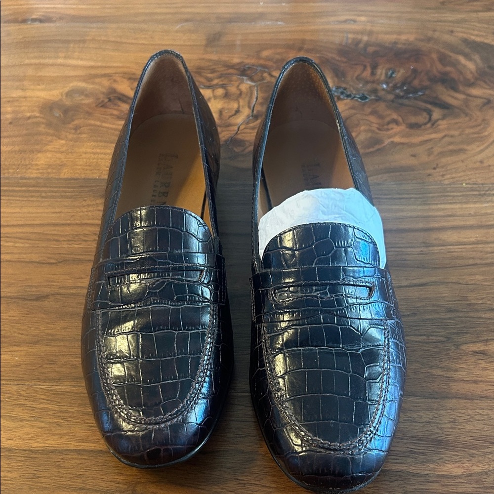 Brown crocodile embossed Leather Loafers vintage